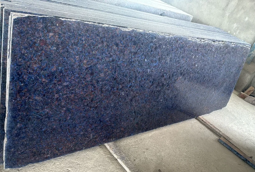 blue lapotra garnite